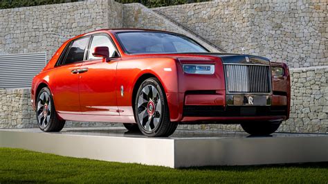 Rolls Royce Shows Off Its New Phantom Series Ii Including Bespoke