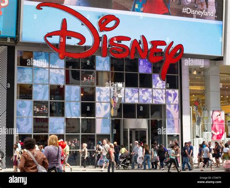 Disney Store Times Square Nyc Stock Photo Alamy