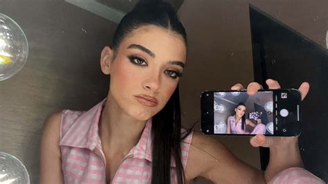 Dixie Damelio Explains Why She Didnt Want Tiktok Drama On Her New