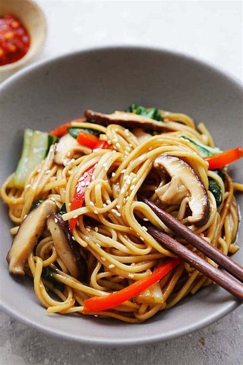 Click to see full answer. Vegetable Lo Mein - easy and healthy Lo Mein noodles with ...