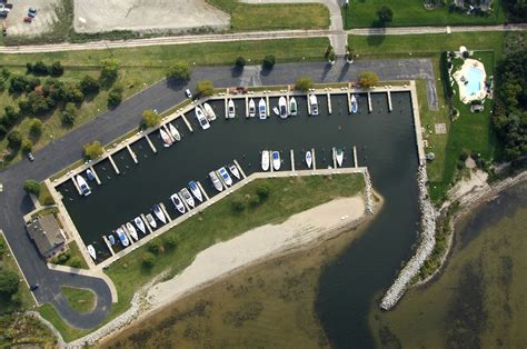 Lakeshore Yacht Harbour In Muskegon Mi United States Marina Reviews