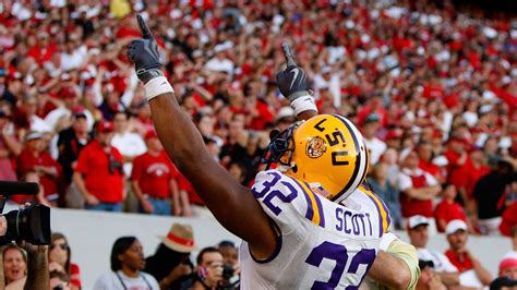 Best Games Of The Les Miles Era Lsu Georgia And The Valley Shook