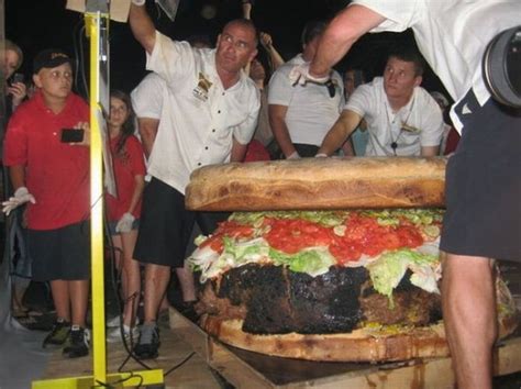 Laugh Gags The Biggest Hamburger In The World