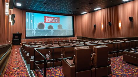 Indianapolis Movie Theaters Whats New At Cinemark Greenwood Corner