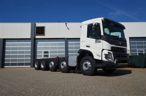 New Generation Volvo Trucks 10x4 Estepe