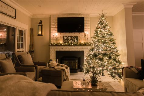 Cozy Farmhouse Christmas Home Tour At Night Making It In The Mountains