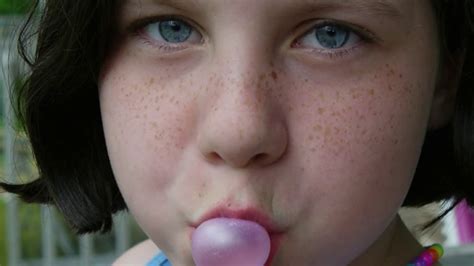 Is It True That It Takes 7 Years To Digest Chewing Gum Youtube