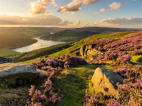 The Most Spectacular Walks In The Peak District From Mam Tor To