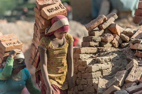 Child Labor In India Hauling 3000 Bricks To Earn Less Than 300 A