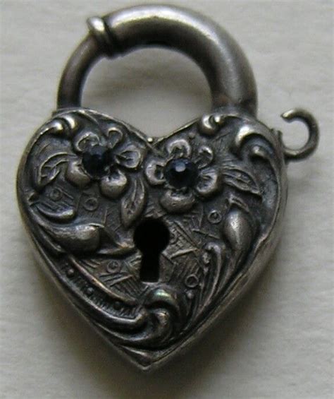 Pin By Marianne Slusser On Charms Heart Lock Old Keys Antique Keys