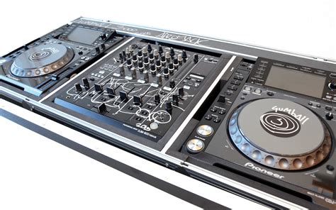 Our range of controllers and decks give you plenty of options whatever your preferences. Image result for dj decks (With images) | Dj decks, Deck ...