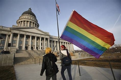 Kentucky Recognition Of Same Sex Marriages On Hold During Governor S Appeal