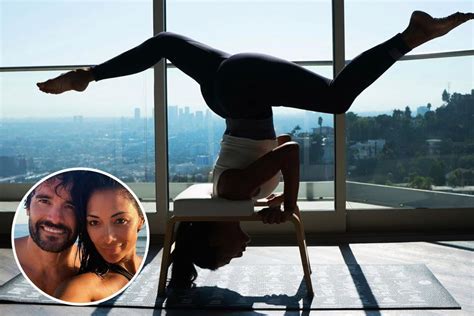 Nicole Scherzinger Does The Splits Upside Down And Says Shes Unstoppable Amid Pregnancy Rumours