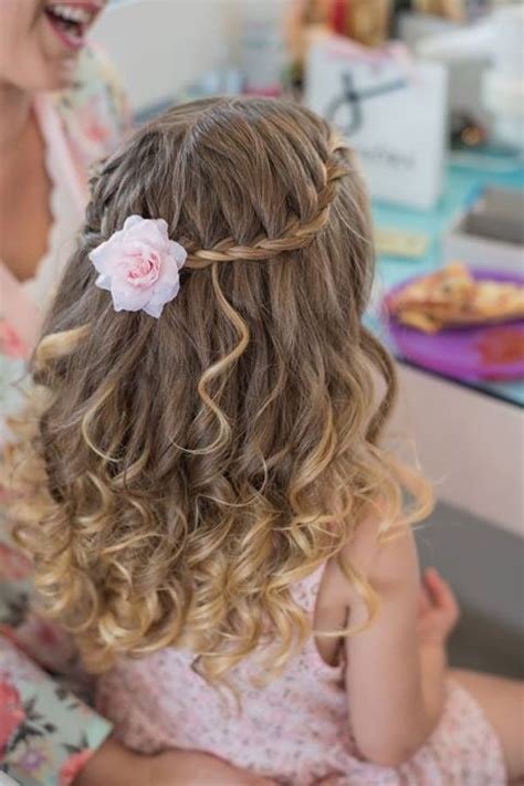 See more ideas about wedding hairstyles, bridesmaid hair, flower girl hairstyles. Flowergirl hair accessories X | Flower girl hairstyles ...