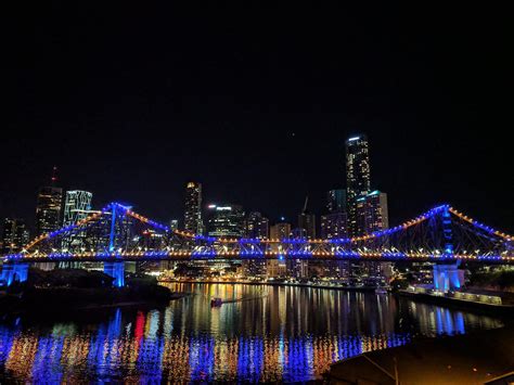 Pretty The Story Bridge Last Night In Brisbanes Flag Colours R