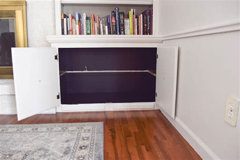 Find a wide selection of computer, corner and small desks. Rachel Schultz: Hiding the TV Mount Inside a Cabinet