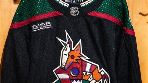 Arizona Coyotes players told the team is relocating to Utah, per ESPN