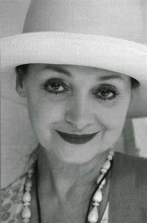 Mi disse subito di dimenticarmi tutte le velleità femminili. Milena Vukotic: io e la Signora Pina Fantozzi | Commedia ...