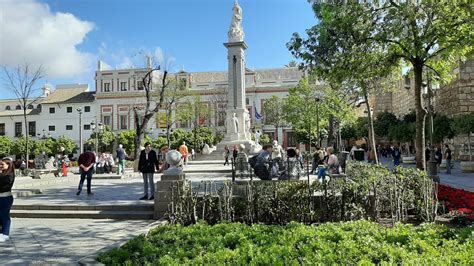 La Plaza Del Triunfo En Sevilla Jardines Sin Fronteras