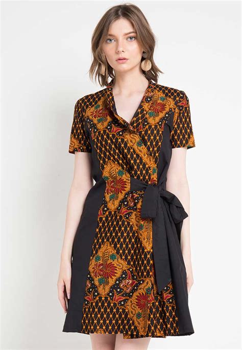 Model blouse batik dan pemakaiannya 30+ Model Dress Batik (MODERN, KOMBINASI, ELEGAN, TERBARU)