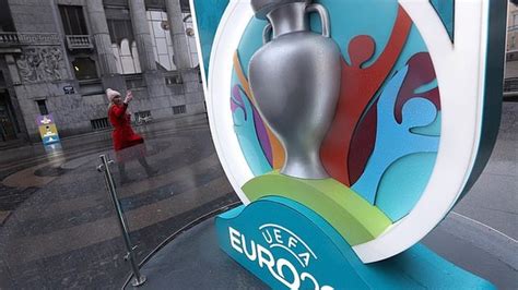 Còn tại bảng f được đánh giá là bảng đấu tử thần nhà đương kim vô địch châu âu là bồ đào nha cũng chính thức có trận đấu ra quân của mình tại euro. Lịch thi đấu EURO 2021 theo giờ Việt Nam mới nhất