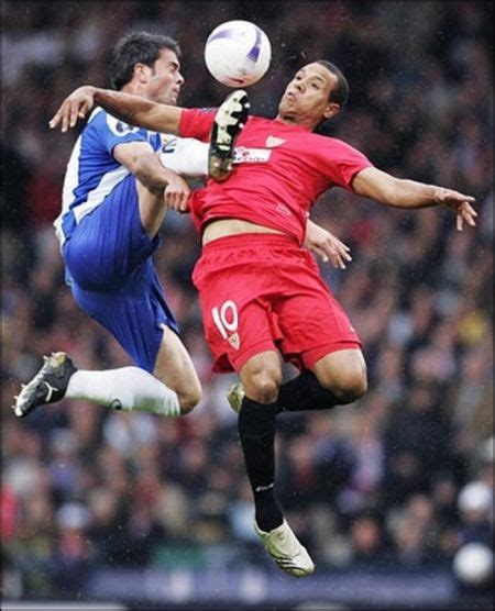 The Funniest Soccer Moments 25 Pics Curious Funny Photos Pictures