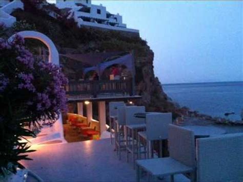 Της ρόδου και 222 μίλια από τον πειραιά. Hotel Irini & Ilidi ROCK TILOS - YouTube