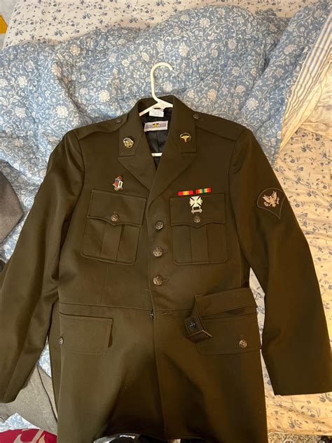 MASTER Army Uniforms: Complete Square Insignia Guide