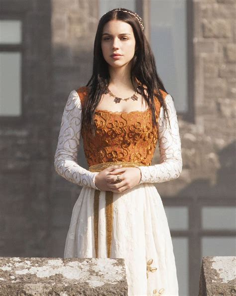 Adelaide Kane As Mary The Queen Of Scots In The Cw Television Show Reign Gorgeous Dresses