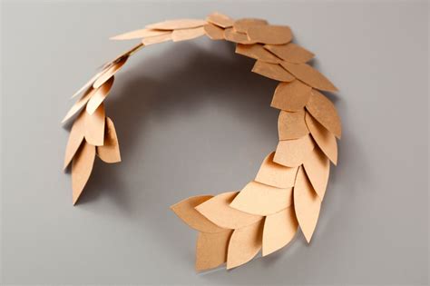 Channel Your Inner Olympian With Our Diy Laurel Head Wreath Head