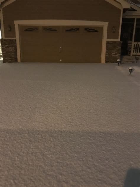 The Snow On This Driveway Roddlysatisfying