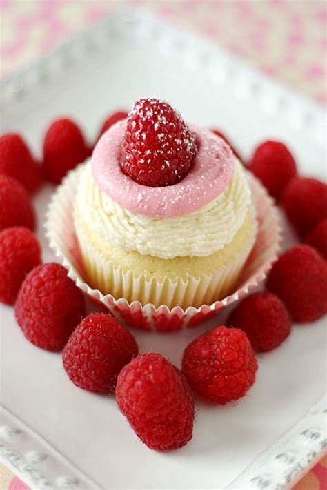 White Chocolate Raspberry Mousse Cupcakes Recipe Cupcake Recipes