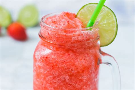 Strawberry Lemonade Slushie Recipe — Eatwell101