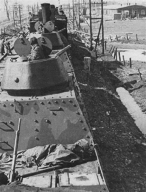 소련군 T 3476 전차 포탑 장착 장갑열차 일리야 무로메츠 Soviet Red Armyt 3476 Tank Turret
