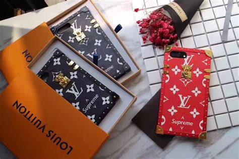 Shell cases for your iphone. Eye Trunk Phone Case For iPhone 7/8 Red | Louis vuitton ...