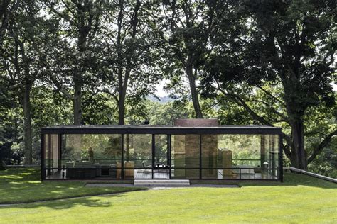 Philip Johnsons Glass House Replaces Its Ceiling Curbed