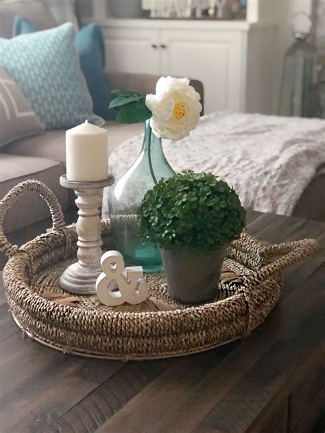 10+ Decorating A Coffee Table Ideas – HOMYRACKS