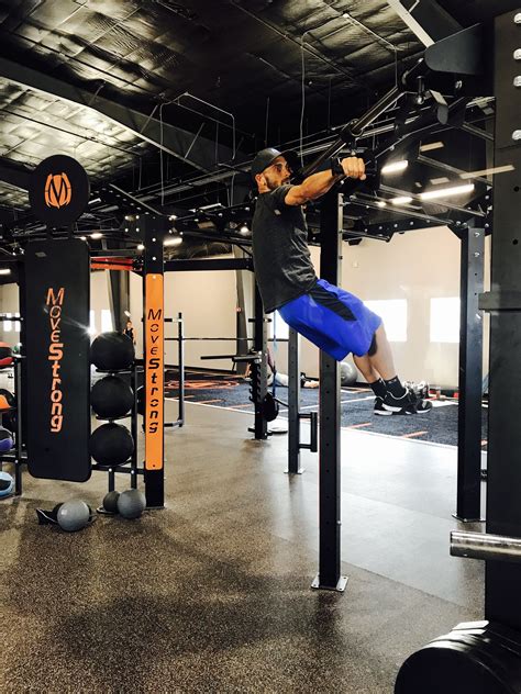 Sliding pull-up feature on the MoveStrong Nova functional training ...