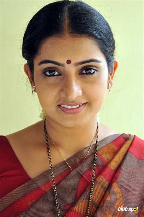 Sujatha sivakumar is an born: Sujitha Cute In Saree