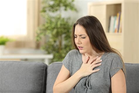 Chest Tightness Anxiety Can Be Dangerous And Cause Health Hazards