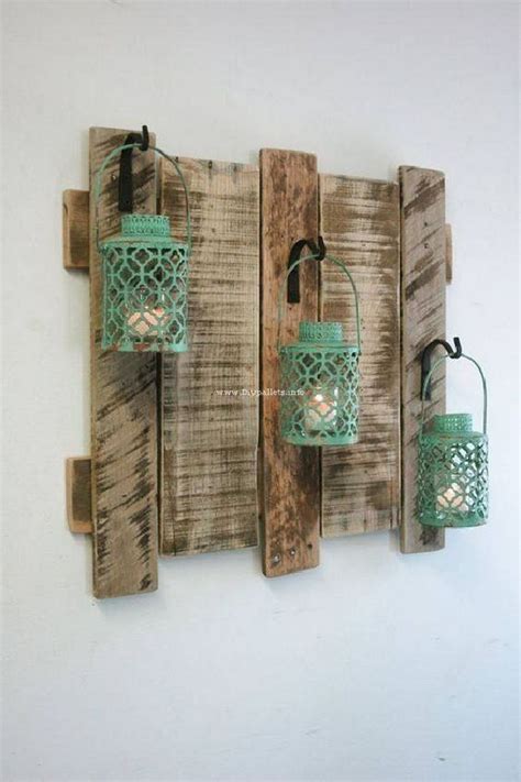 Starting With Distressed Wood This Wall Decor Craft Project Hits The