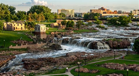 Sioux Falls, South Dakota: Midwestern USA City Escape