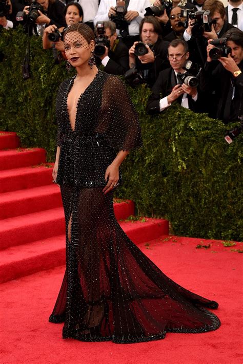Beyoncé Gala Met 2014 Vestida De Riccardo Tisci Para Givenchy