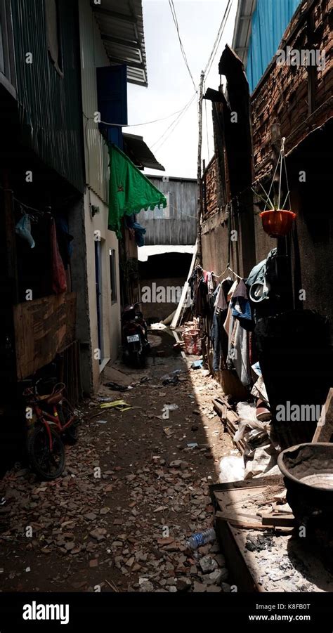 Alleyway To Poverty At Chbar Ampov Phnom Penh Cambodia Stock Photo Alamy