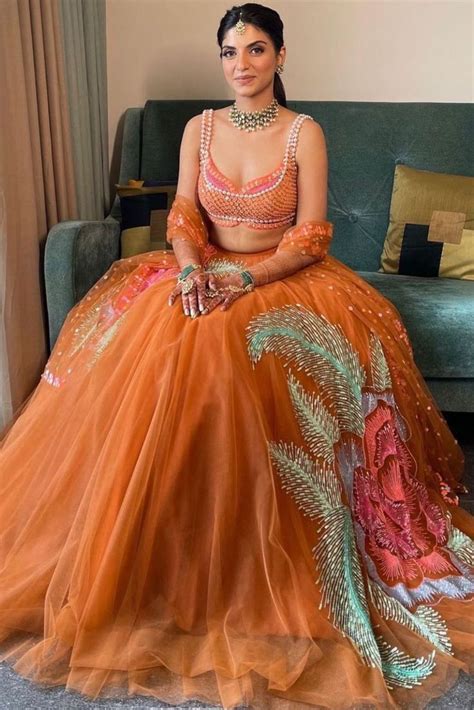 20 Of The Most Gorgeous Sangeet Lehengas For 2020 2021 Weddings