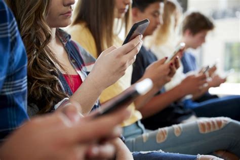Does Technology Affect Mental Health In Teens