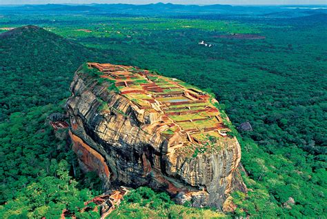 Proximity to the indian subcontinent has facilitated close cultural interaction between sri lanka and india from ancient times. Sri Lanka - Weather, Landmarks, Old Towns, History | Tourism