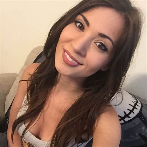 Meloniemac Sexy Pictures 44 Pics Sexy Youtubers