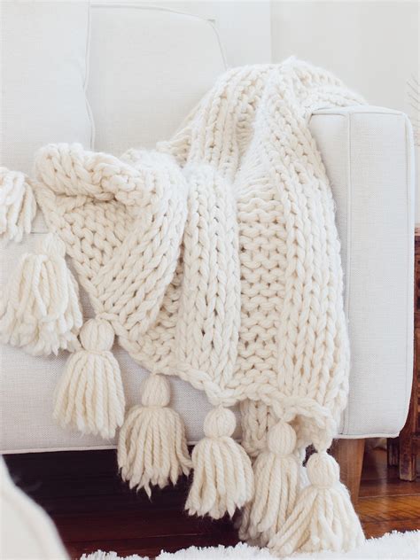 Free Chunky Knit Blanket Pattern Knit A Blanket In A Weekend Easy
