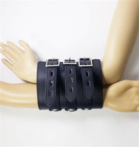 Female Sm Sex Bondage Faux Leather Lockable Arm Binder Wide Wrist Cuff